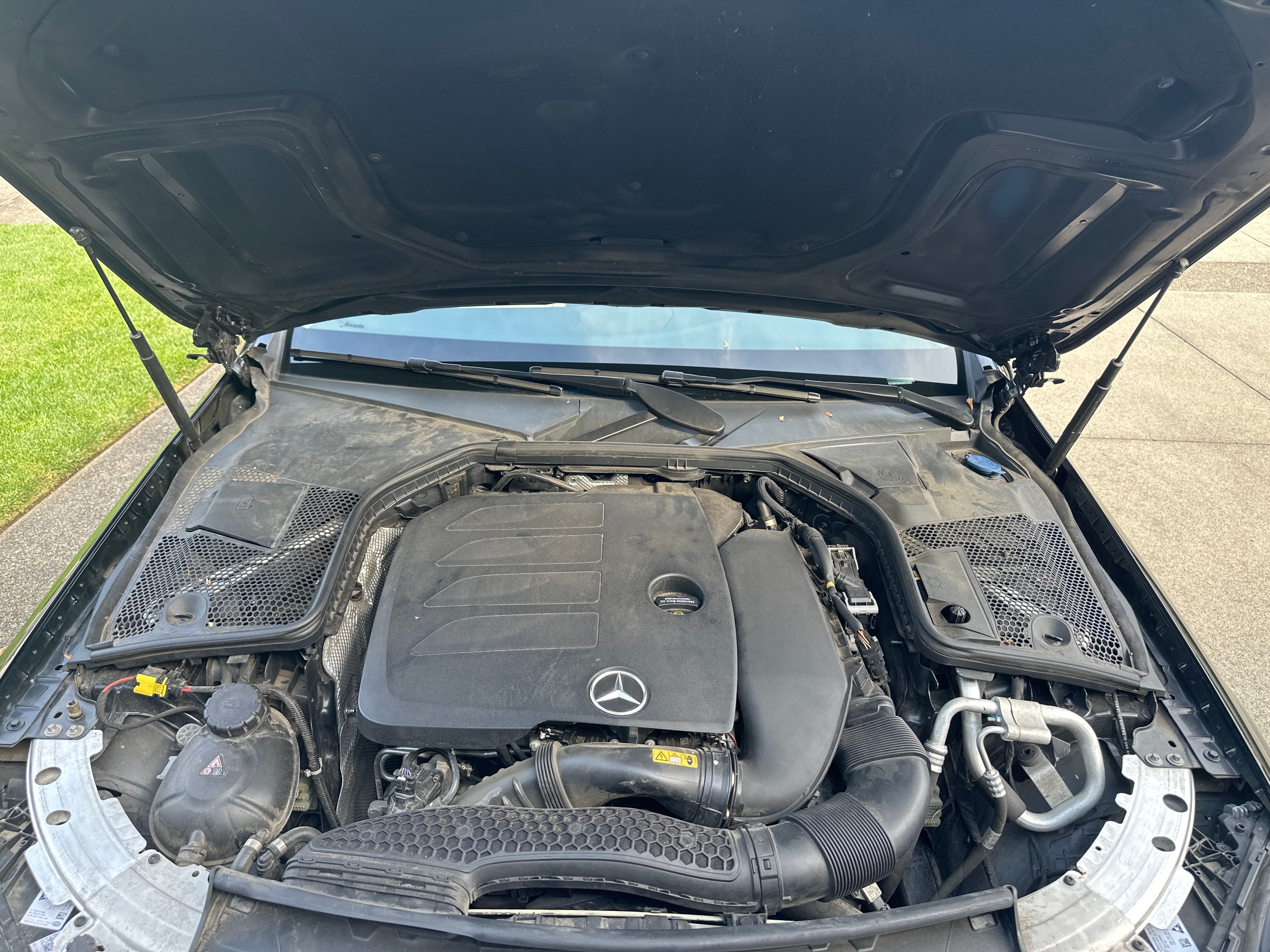 Used 2020 Mercedes-Benz C 300 4MATIC Sedan image 16