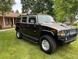 Used 2005 HUMMER H2 w/ Preferred Equipment Group AWD/4WD image 1