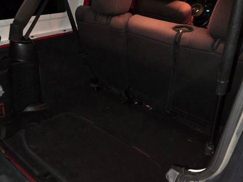 Used 2012 Jeep Wrangler Unlimited Sport image 14