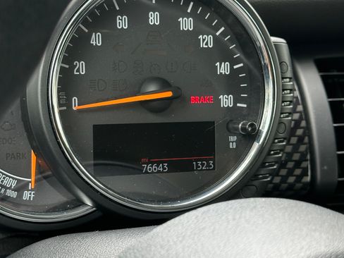 Used 2015 MINI Cooper S image 21