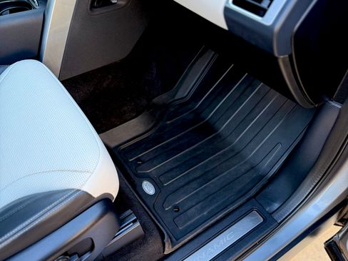 Used 2021 Land Rover Discovery S R-Dynamic image 23