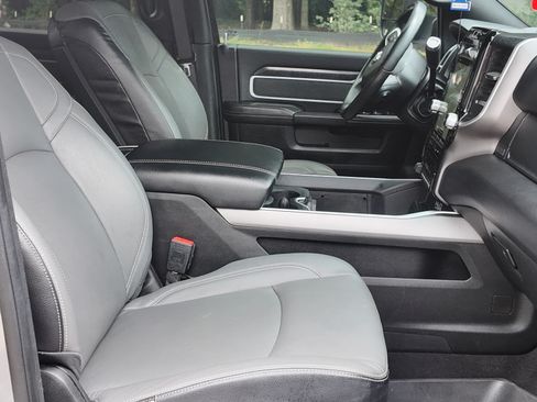 Used 2020 RAM 2500 Big Horn w/ Level 2 Equipment Group image 10