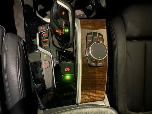 Used 2020 BMW X3 xDrive30i w/ Premium Package image 12