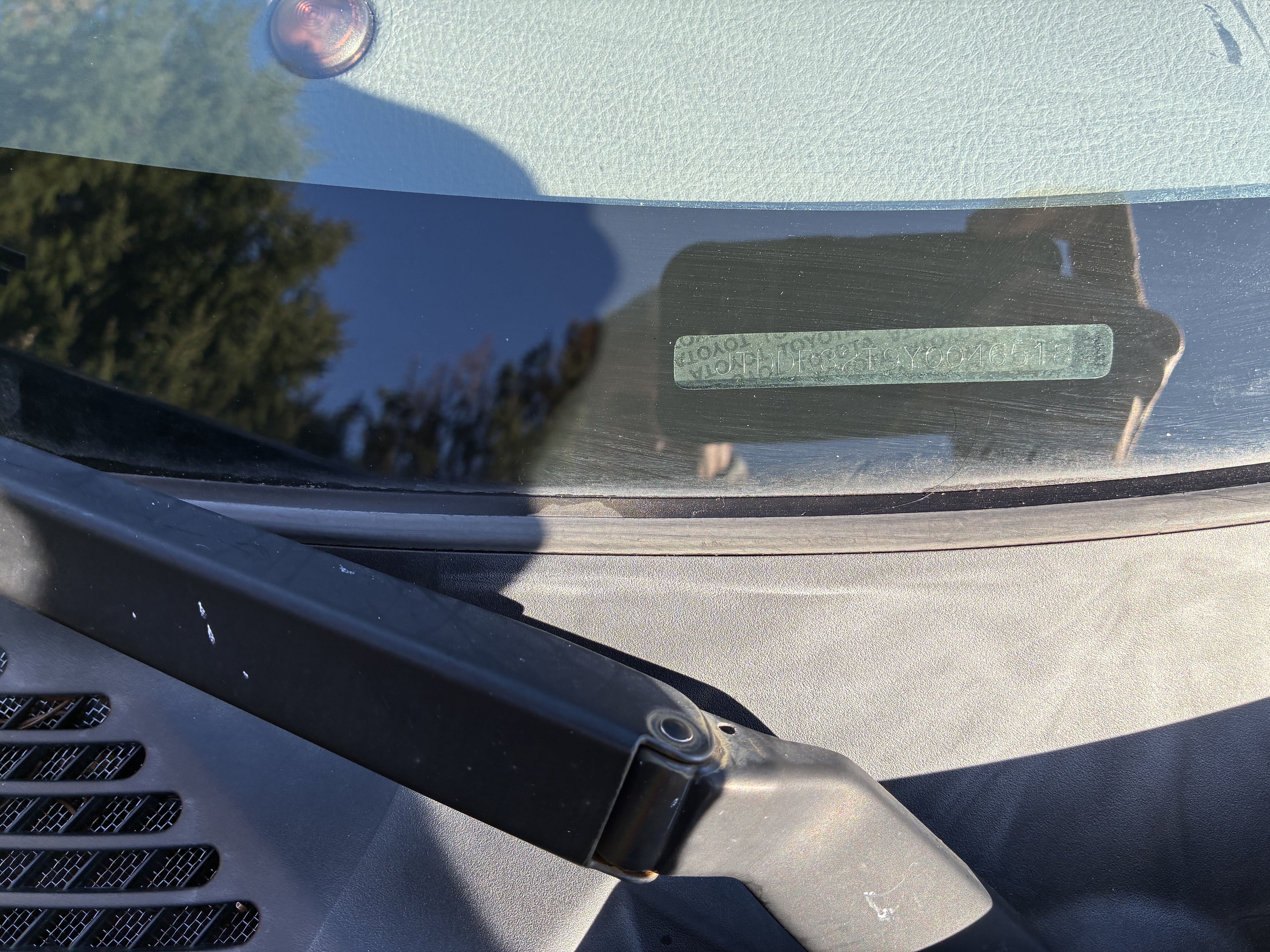 Used 2000 Toyota Celica GT FWD image 16