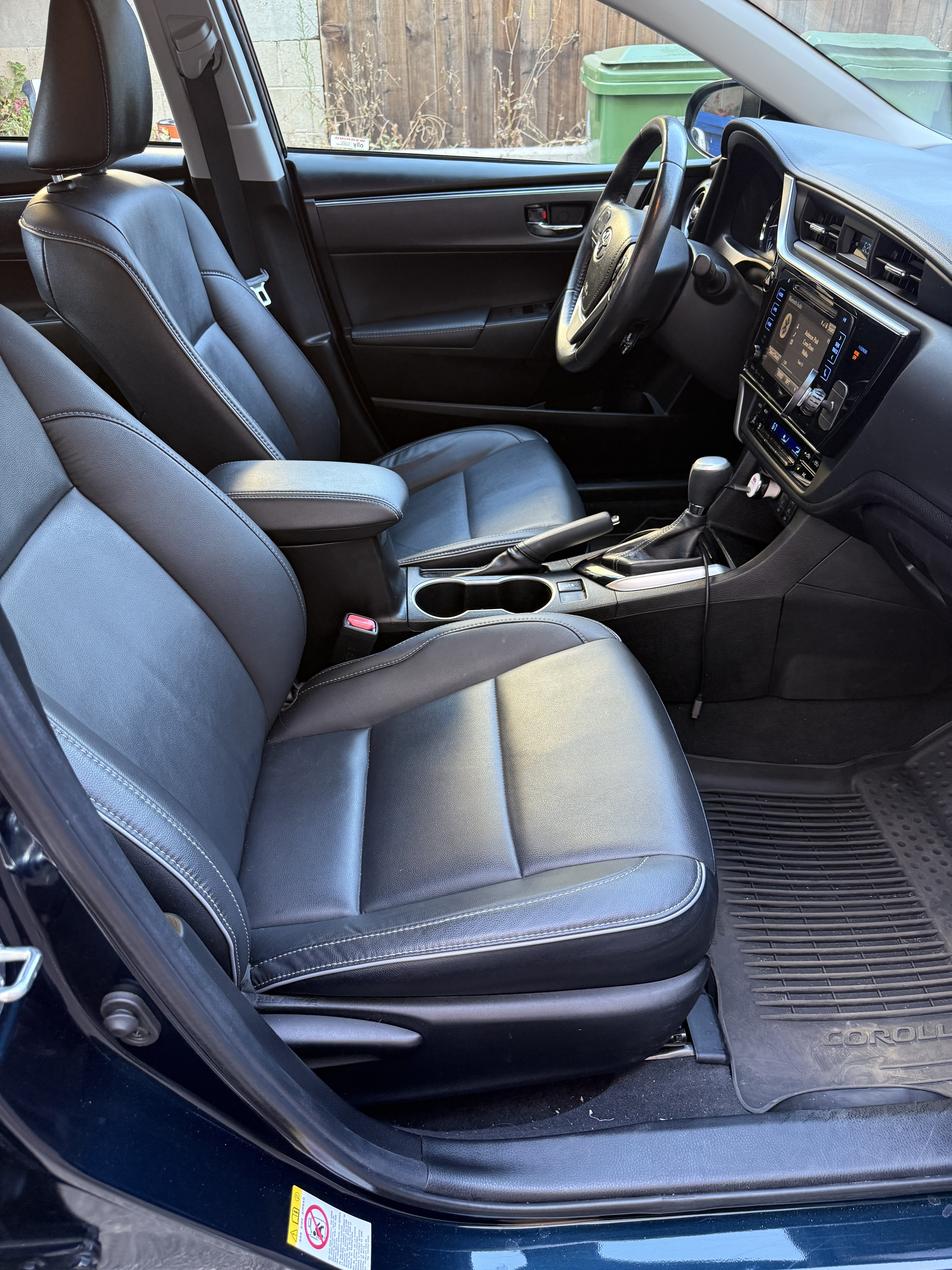 Used 2019 Toyota Corolla XLE w/ Protection Package FWD image 15