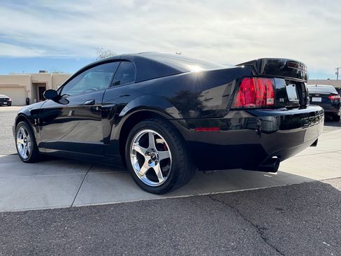 Used 2004 Ford Mustang Cobra image 4
