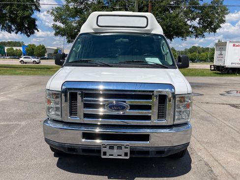 Used 2013 Ford E-250 and Econoline 250 Extended w/ Premium Van Group RWD image 6