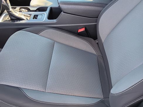 Used 2018 Ford Escape SE w/ Ford Safe & Smart Package image 10