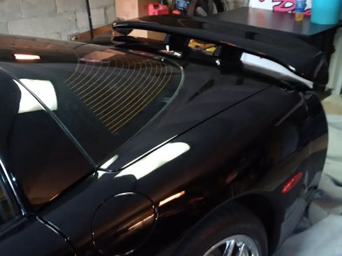 Used 2000 Chevrolet Corvette Coupe w/ Roof Pkg RWD image 17