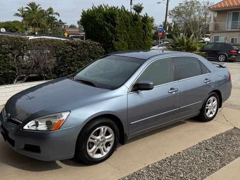 Used 2007 Honda Accord SE image 2