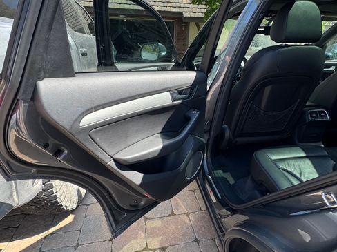 Used 2013 Audi Q5 3.0T Premium Plus w/ Audi MMI Navigation Plus Pkg image 9