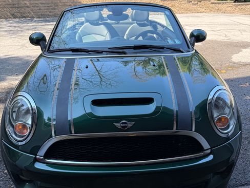 Used 2013 MINI Cooper Roadster S image 2