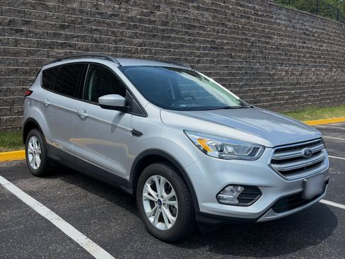 Used 2018 Ford Escape SEL AWD/4WD image 4