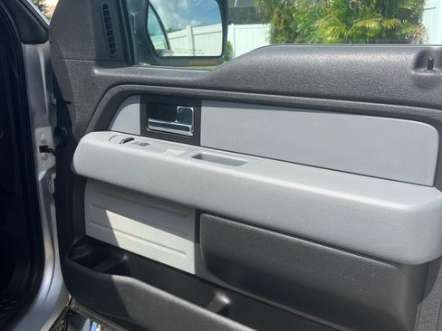 Used 2014 Ford F150 XLT w/ Equipment Group 302A Luxury AWD/4WD image 14