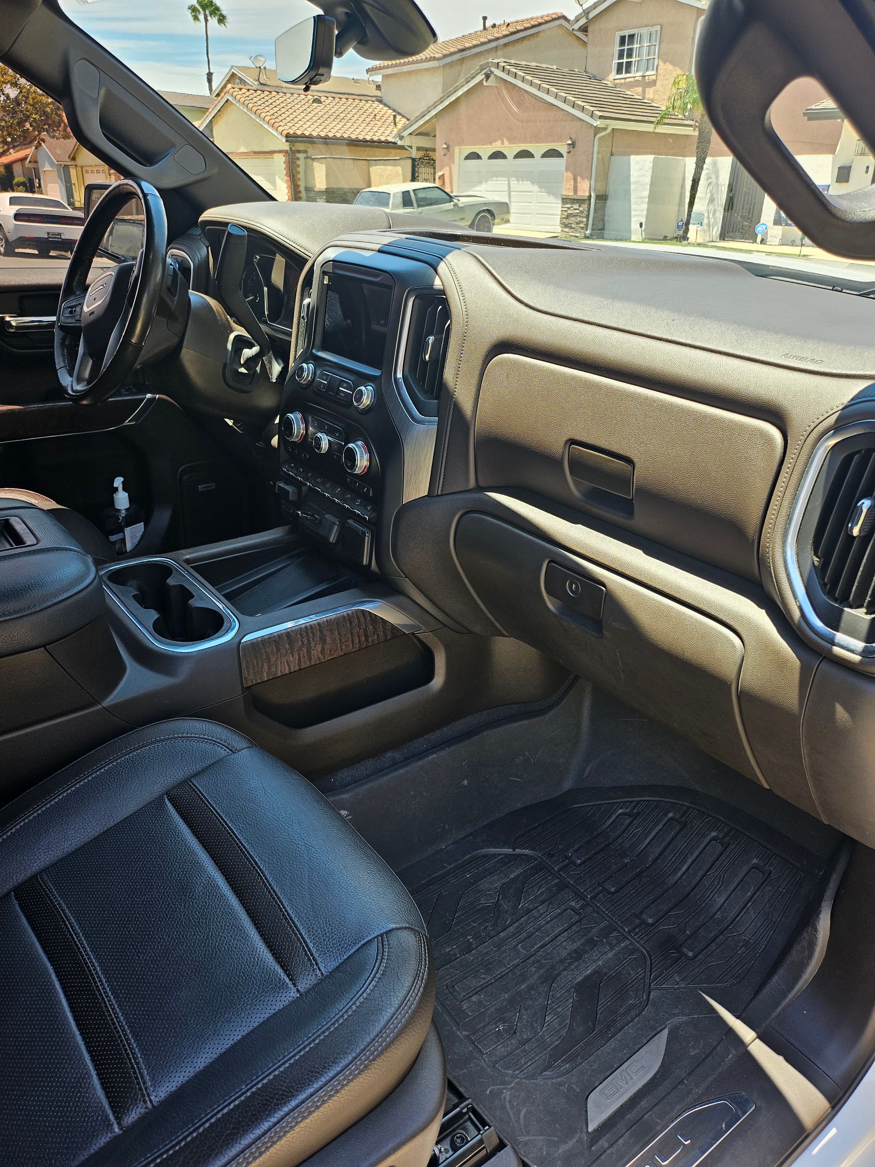 Used 2019 GMC Sierra 1500 Denali w/ Denali Ultimate Package AWD/4WD image 14