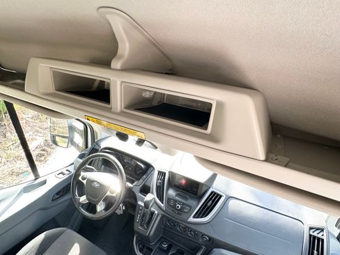 Used 2016 Ford Transit 350 XLT image 20