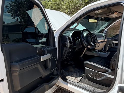 Used 2020 Ford F350 Lariat w/ Lariat Ultimate Package AWD/4WD image 12