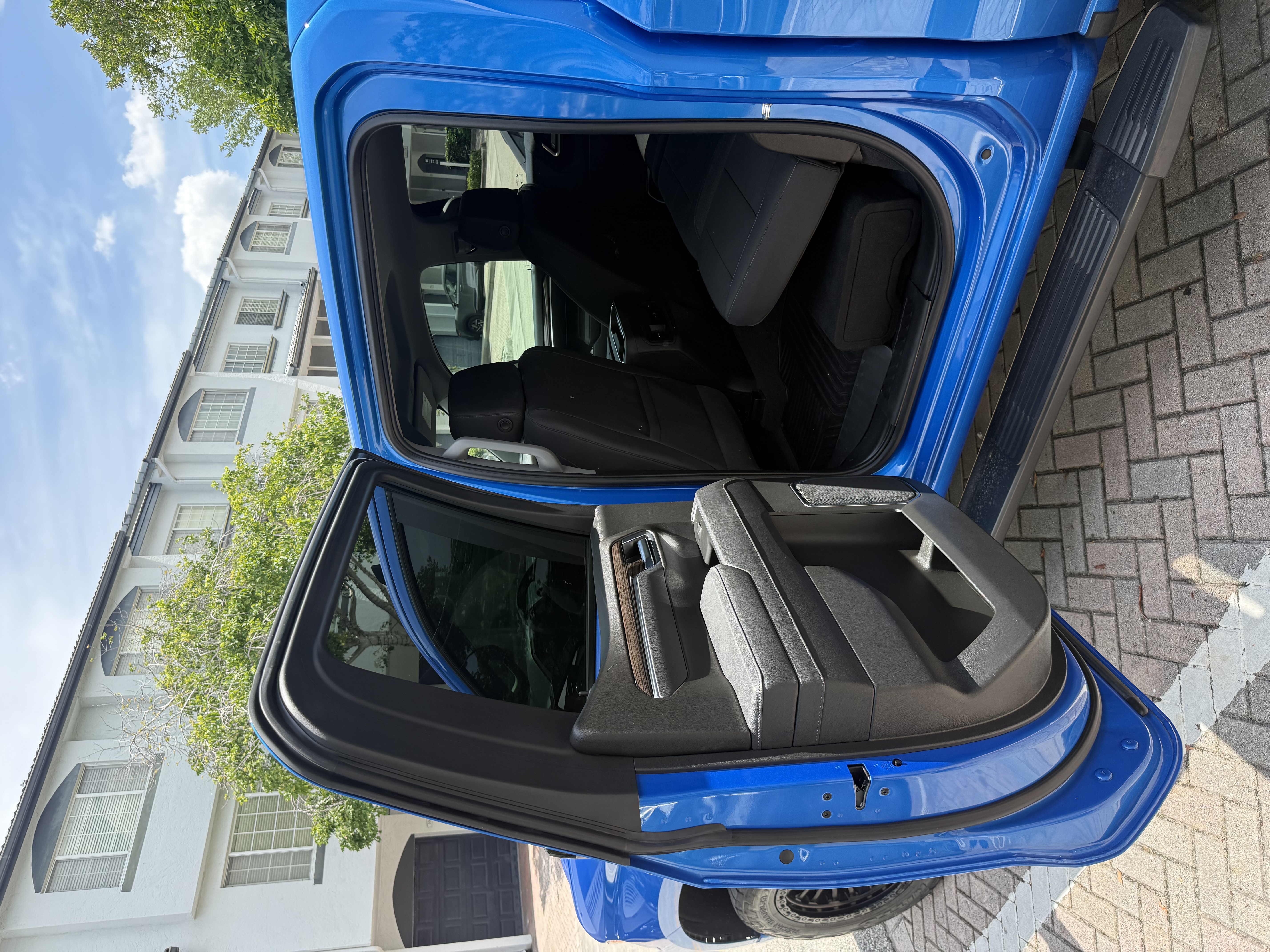Used 2025 Chevrolet Silverado 1500 RST w/ All Star Edition Plus RWD image 5