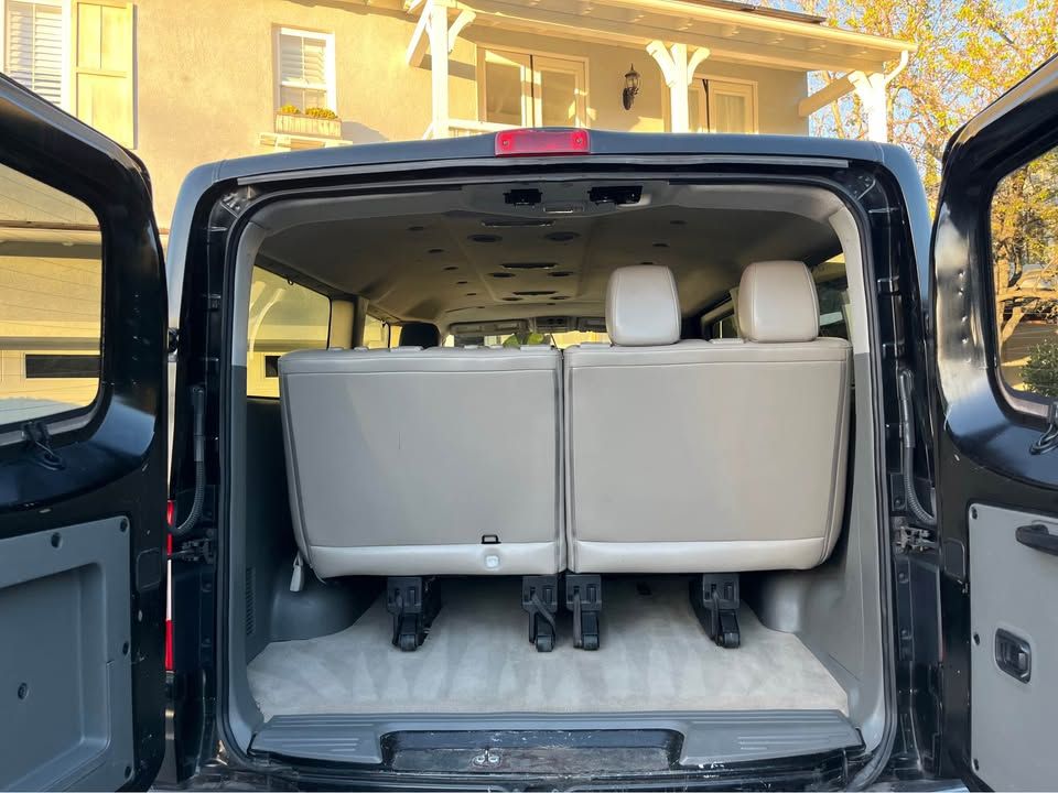 Used 2016 Nissan NV 3500 SL RWD image 9
