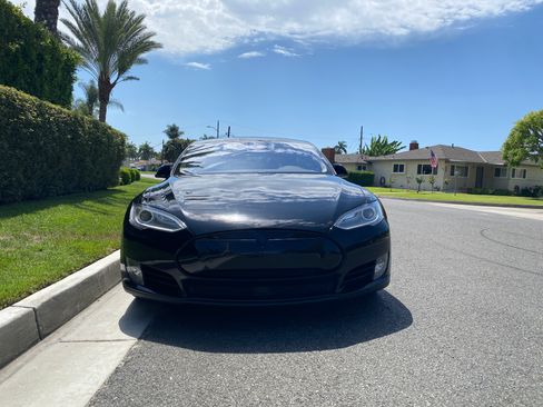 Used 2015 Tesla Model S P85D image 4