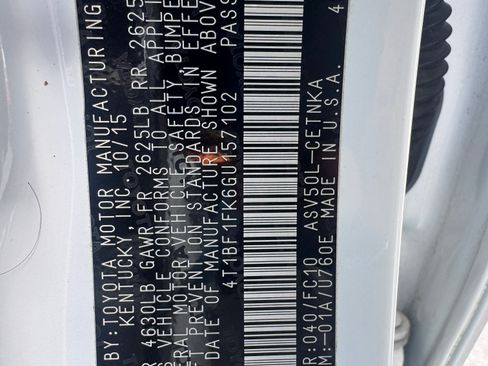 Used 2016 Toyota Camry LE image 17