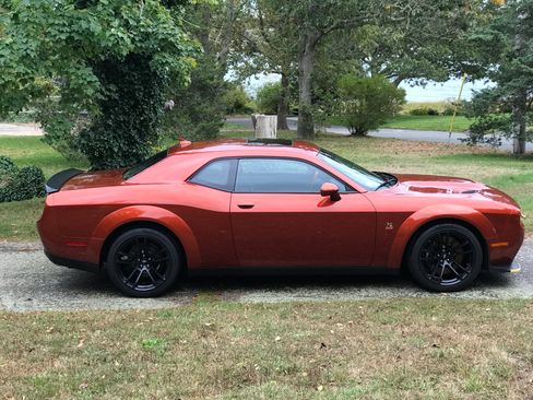 Used 2023 Dodge Challenger R/T Scat Pack RWD image 6