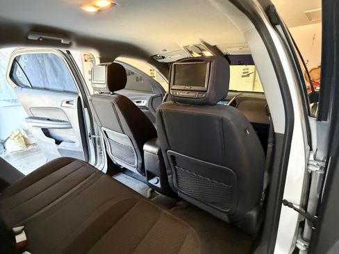 Used 2015 Chevrolet Equinox LS image 13