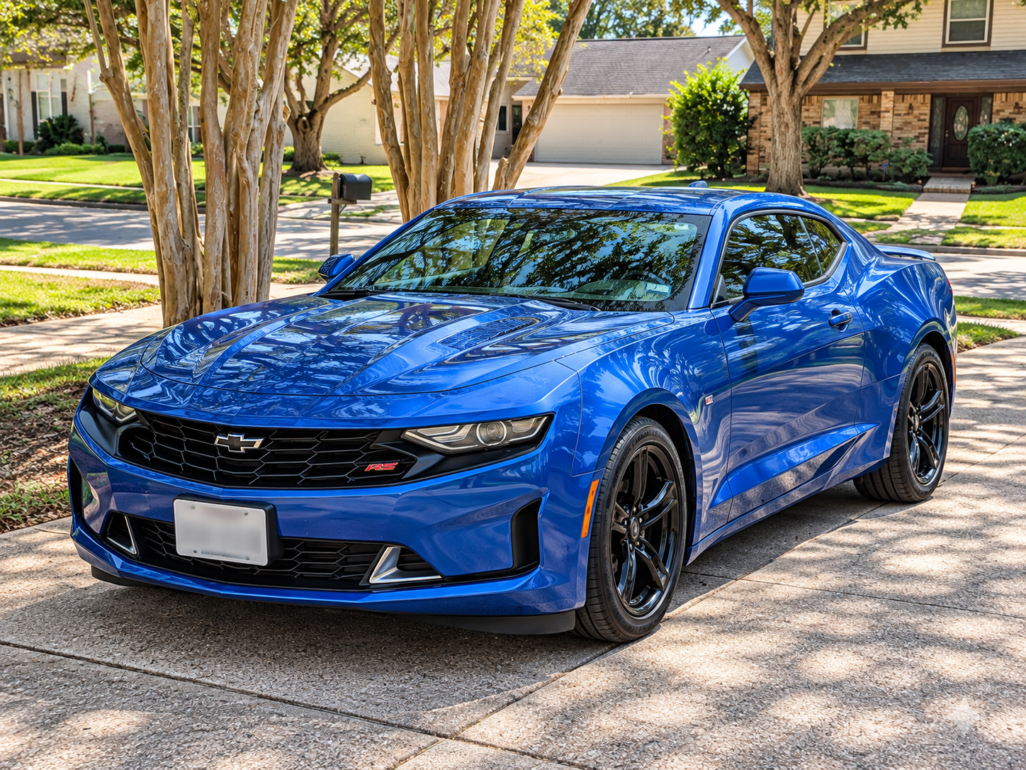 Used 2019 Chevrolet Camaro LT w/ RS Package RWD image 2