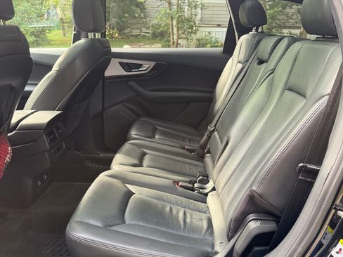 Used 2019 Audi Q7 2.0T Premium w/ Convenience Package AWD/4WD image 9