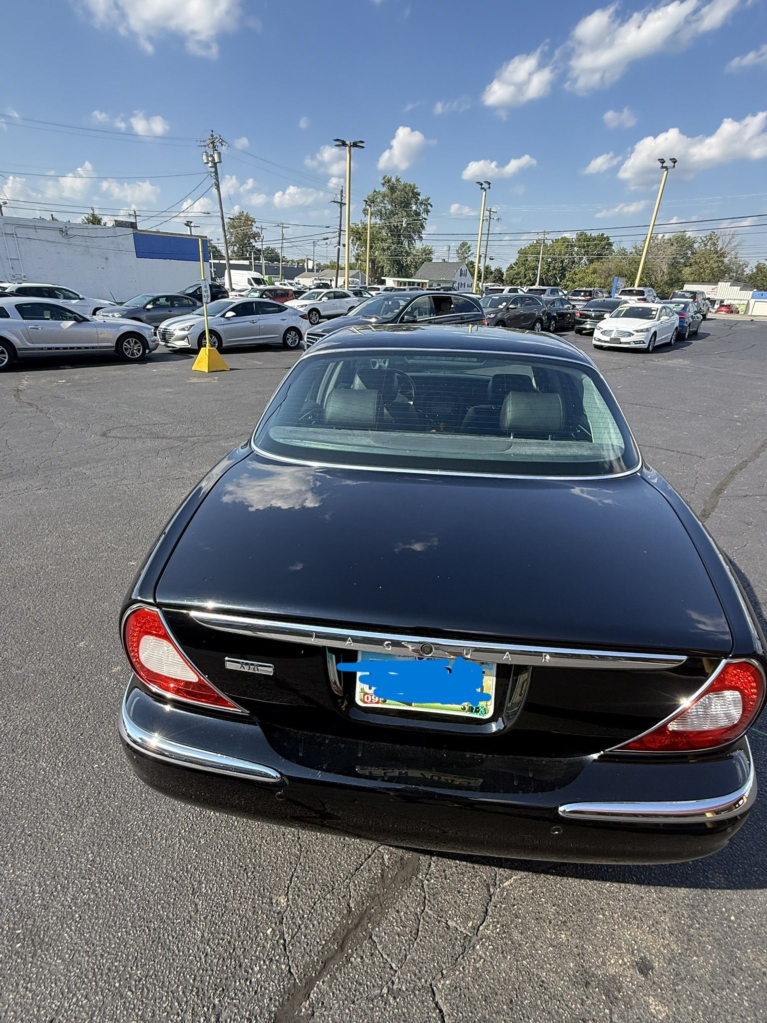 Used 2004 Jaguar XJ8 RWD image 4