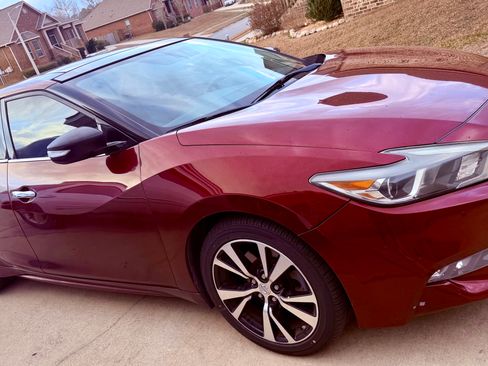 Used 2017 Nissan Maxima 3.5 SL image 2