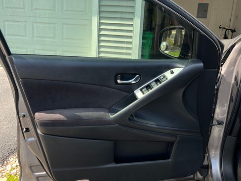 Used 2012 Nissan Murano S image 20