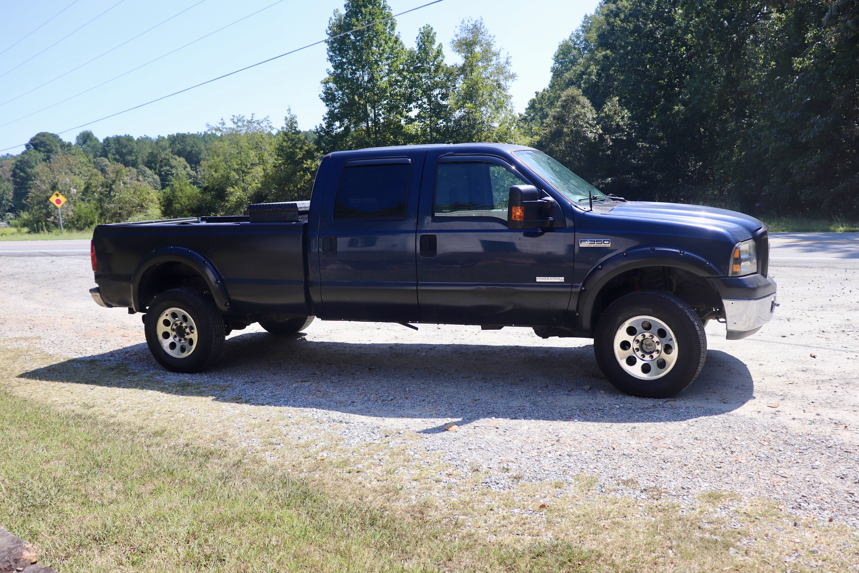 Used 2006 Ford F350 XLT AWD/4WD image 14
