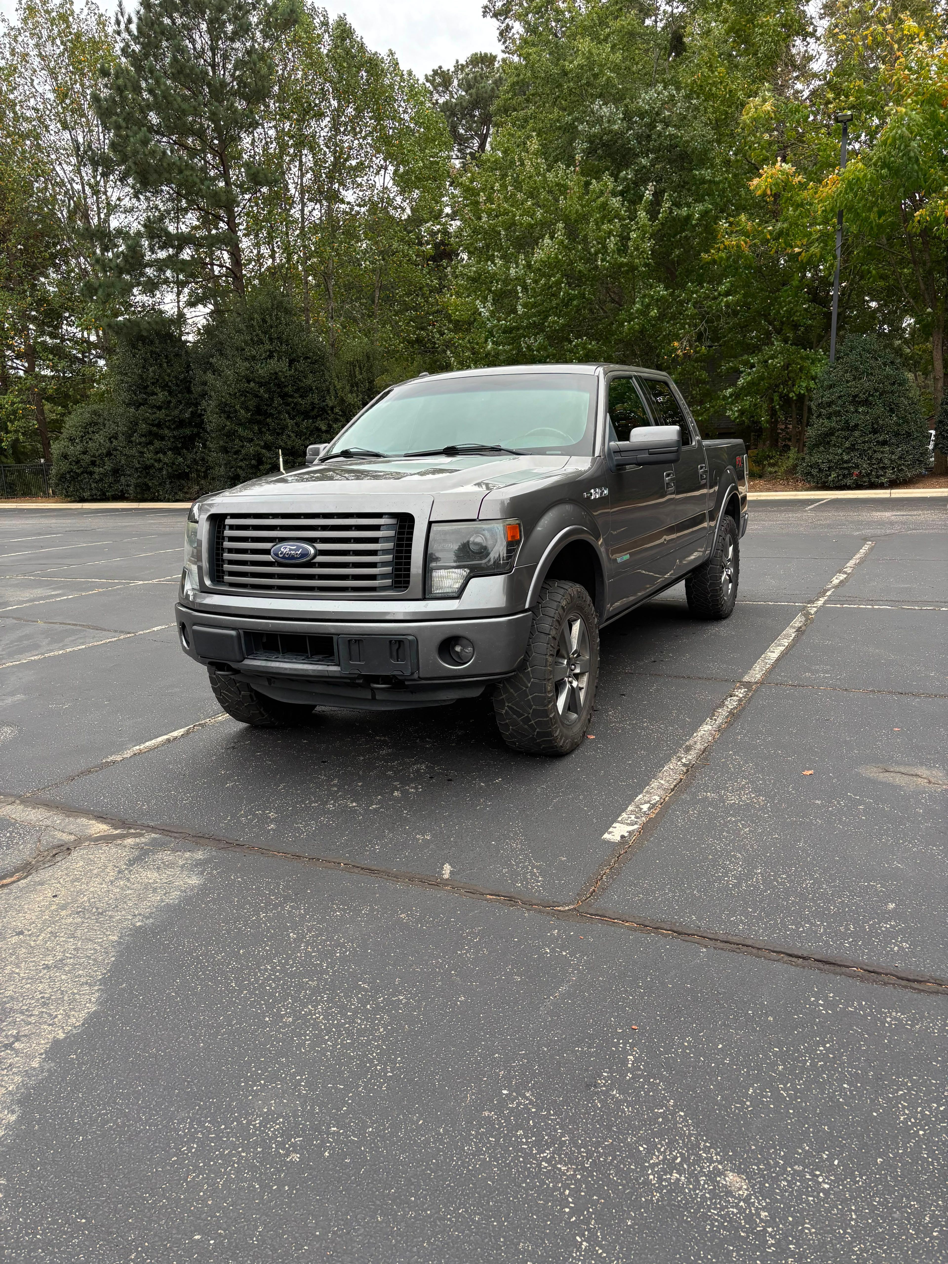 Used 2014 Ford F150 FX4 w/ Equipment Group 402A Luxury AWD/4WD image 10