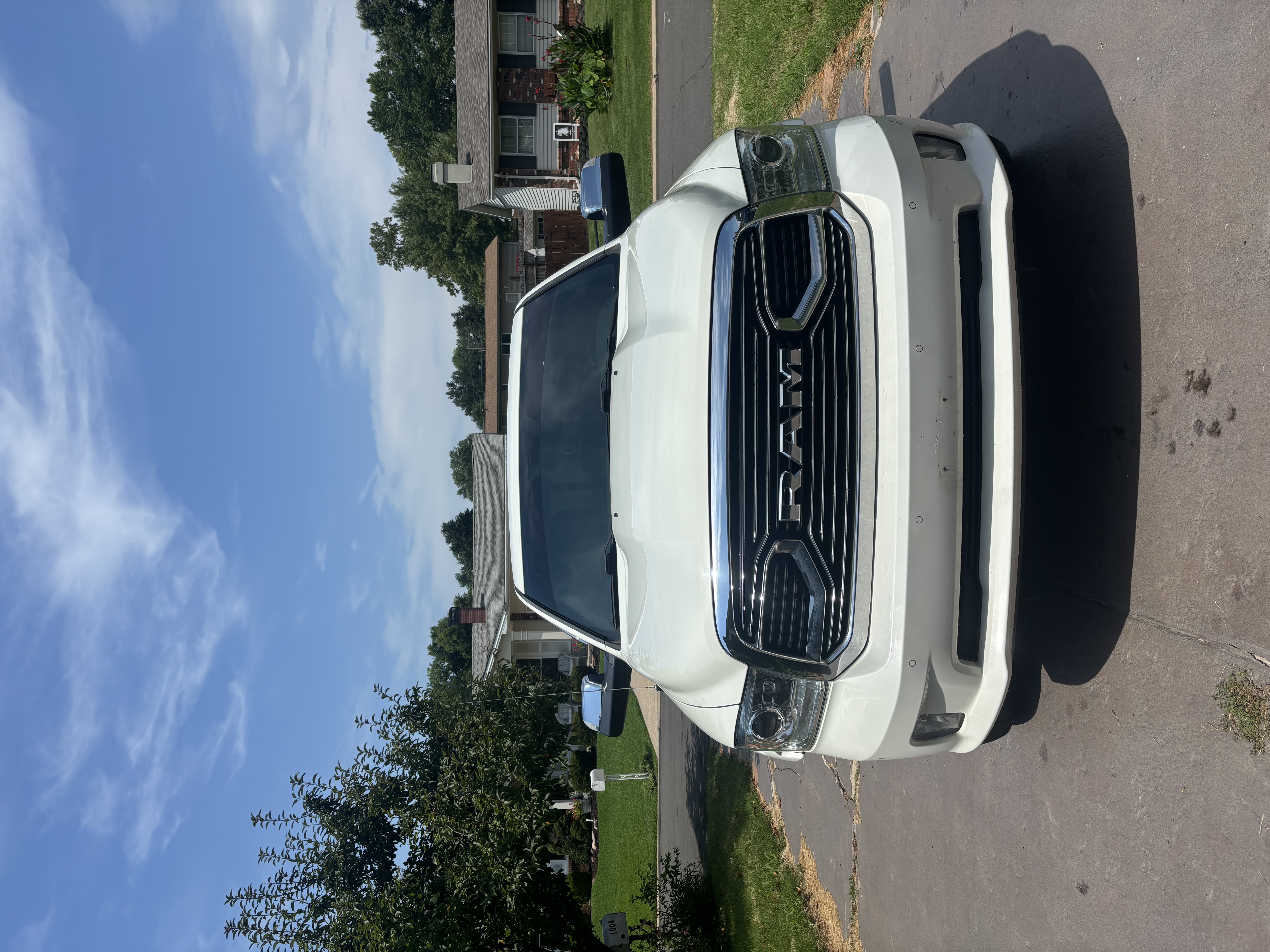 Used 2016 RAM 1500 Limited AWD/4WD image 2