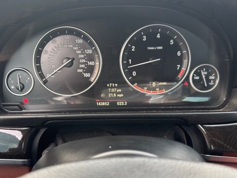 Used 2011 BMW 535i Sedan image 10