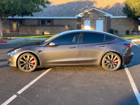 Used 2020 Tesla Model 3 Performance AWD/4WD image 9