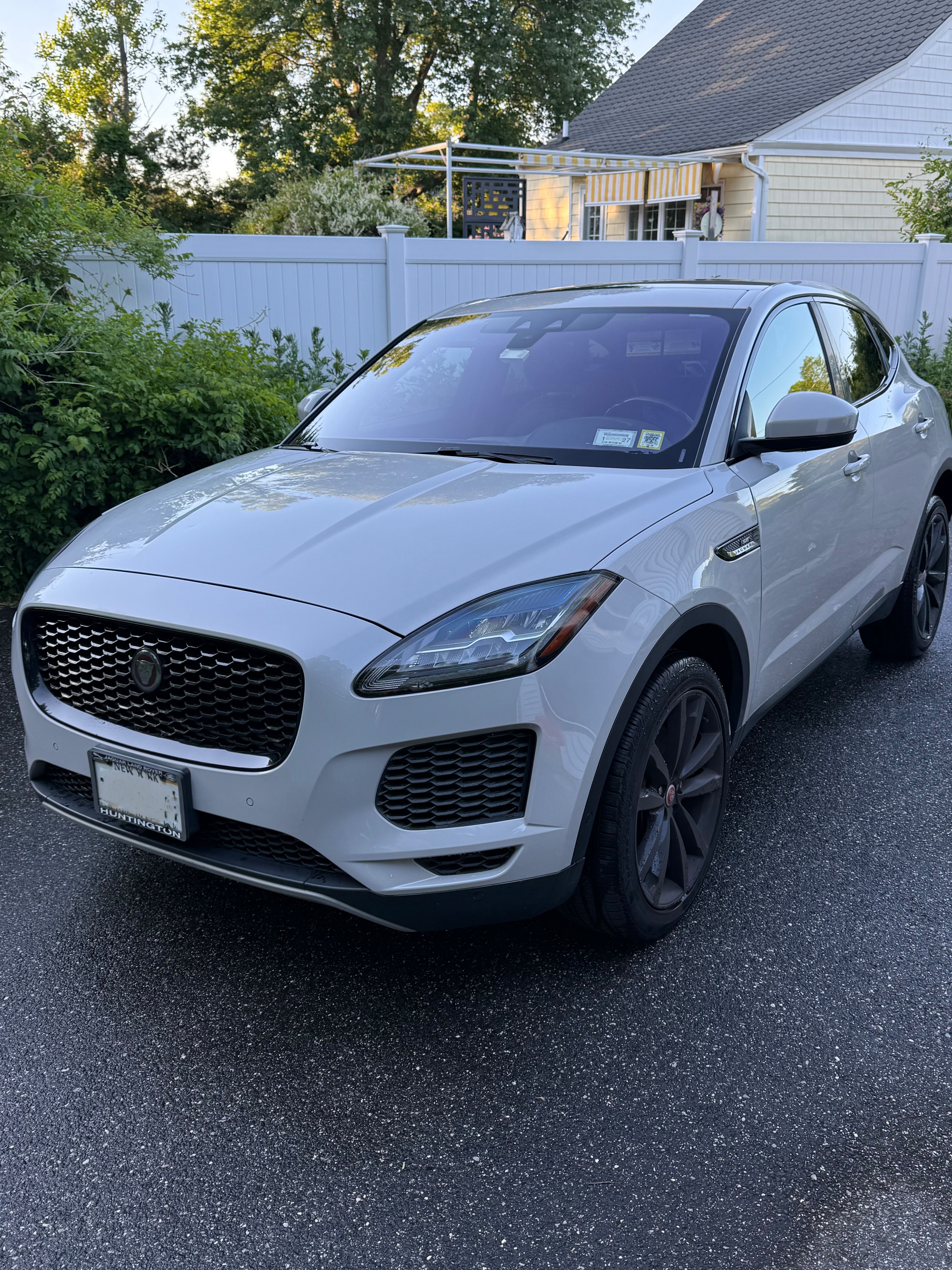 Used 2018 Jaguar E-PACE SE AWD/4WD image 4