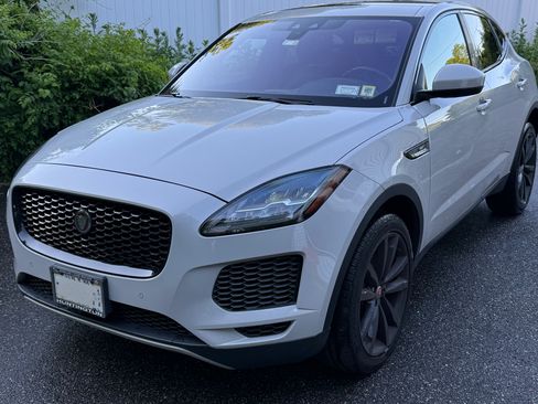 Used 2018 Jaguar E-PACE SE AWD/4WD image 4