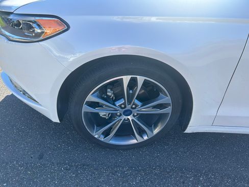 Used 2017 Ford Fusion Titanium image 9