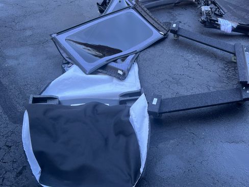 Used 2018 Jeep Wrangler Sport image 26