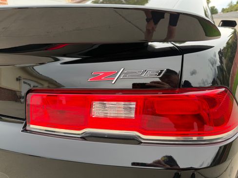 Used 2014 Chevrolet Camaro Z/28 RWD image 8