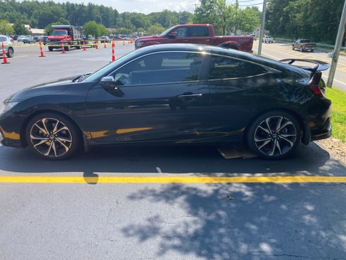 Used 2018 Honda Civic Si image 4