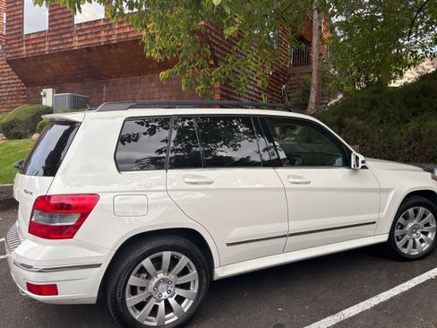 Used 2012 Mercedes-Benz GLK 350 4MATIC image 1
