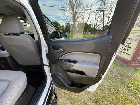 Used 2016 Chevrolet Colorado LT image 20