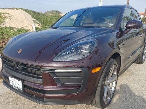 Used 2024 Porsche Macan image 8