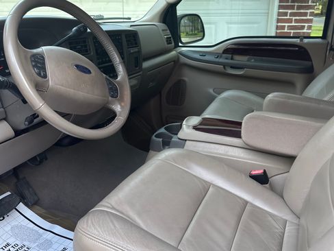 Used 2004 Ford Excursion Limited AWD/4WD image 12