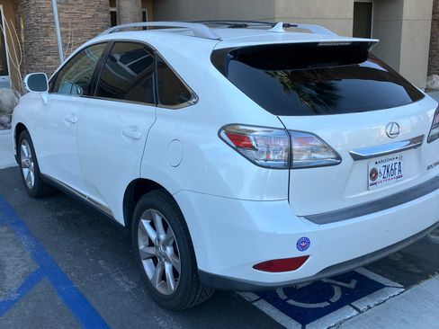 Used 2011 Lexus RX 350 2WD w/ Premium Pkg image 2