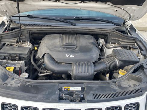 Used 2015 Jeep Grand Cherokee Altitude image 19