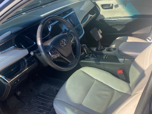 Used 2014 Toyota Avalon XLE Premium image 5